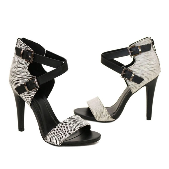 deicious Shoes - rhoda Black White Reptile sandal